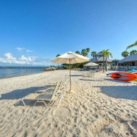 Charming One Bedroom Resort-Style Studio With Pool And Beach Access รัสกิน ภายนอก รูปภาพ